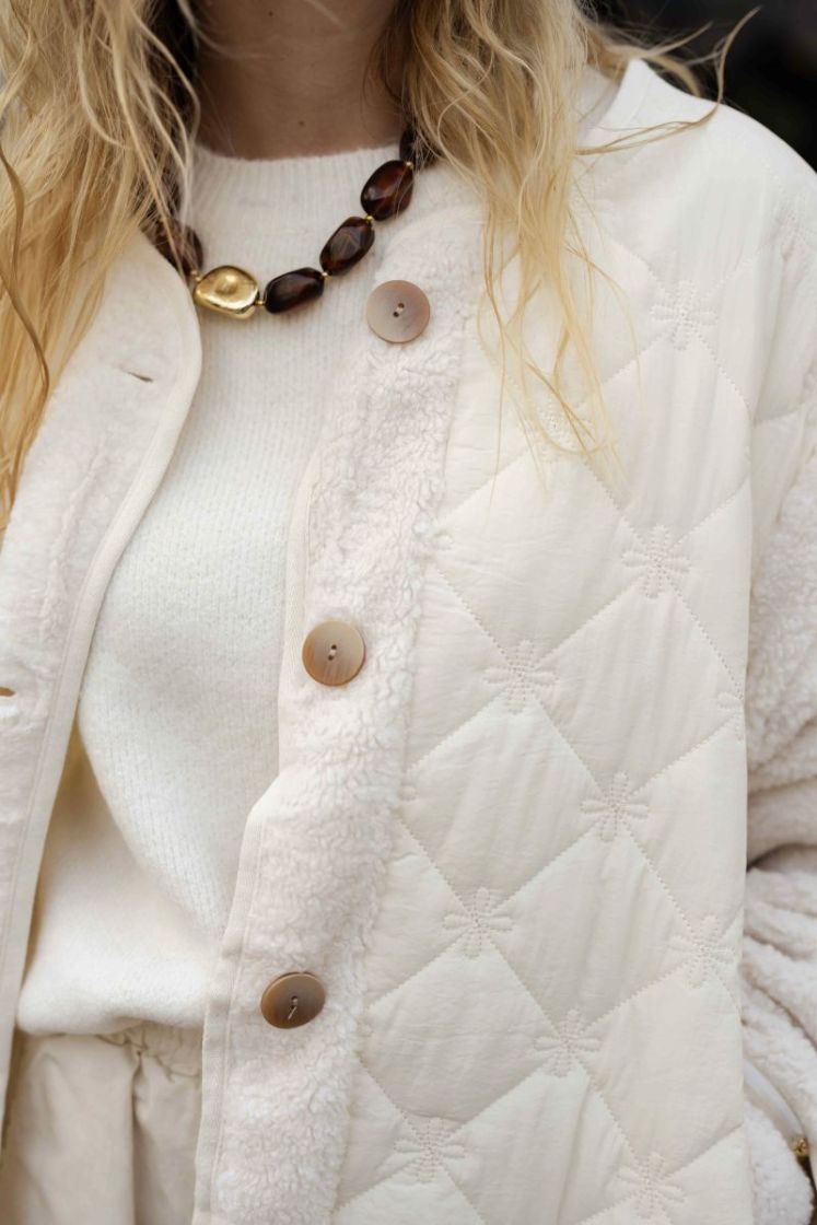 BEIGE-3