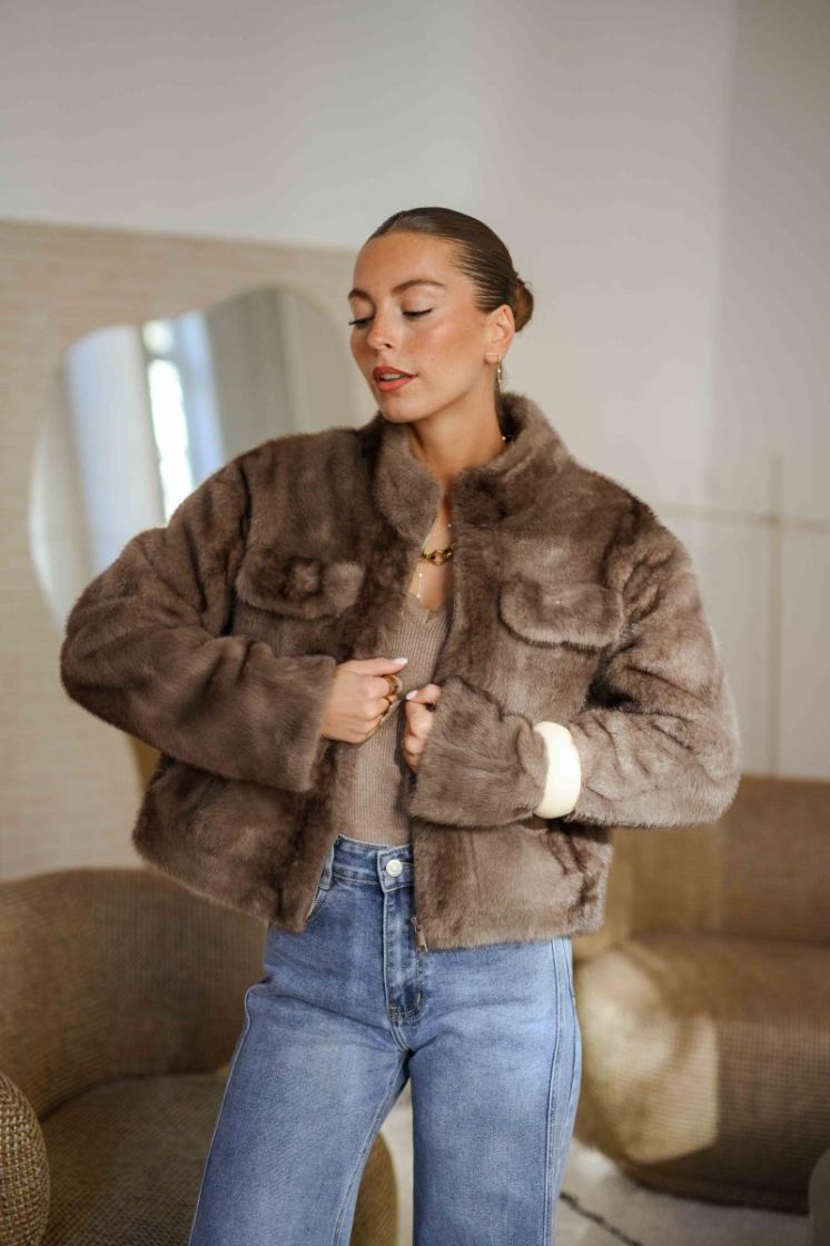  TAUPE