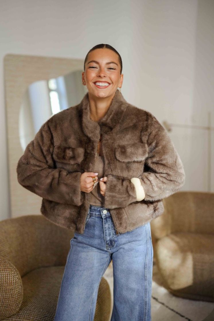  TAUPE