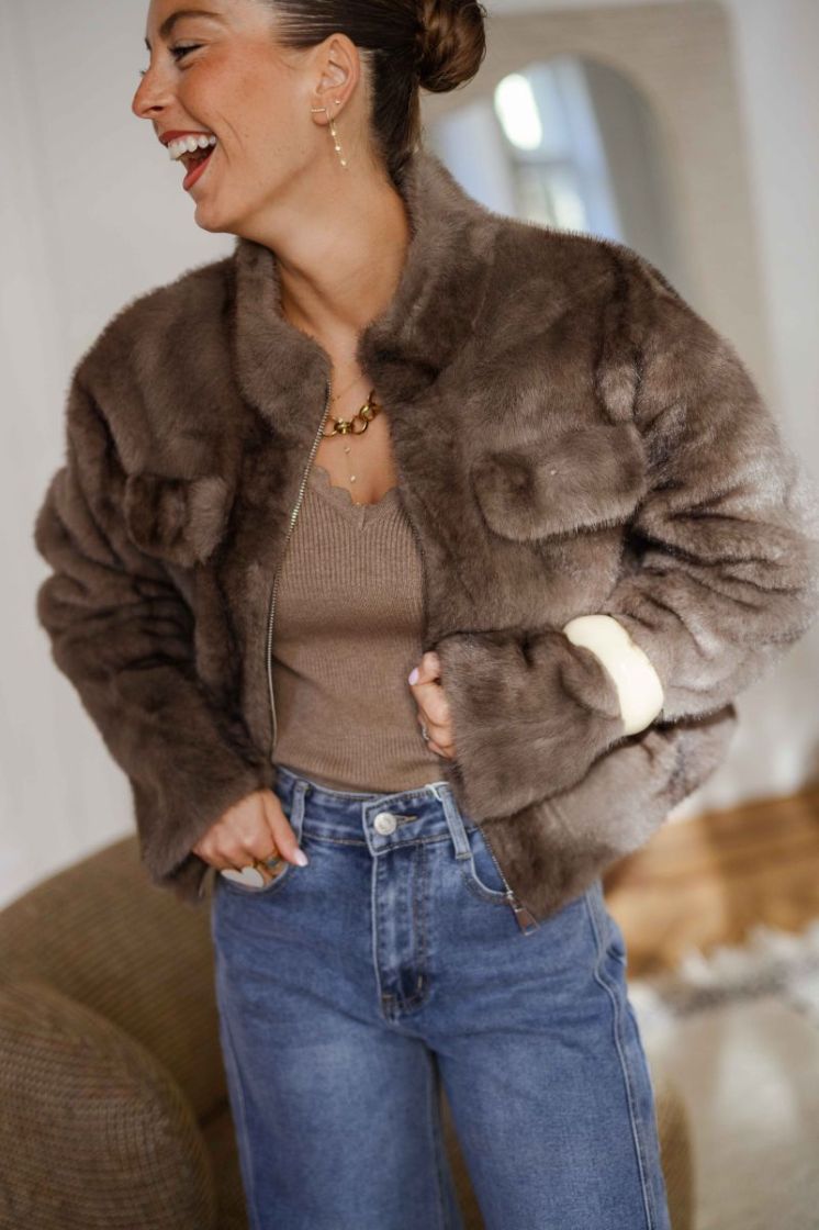  TAUPE