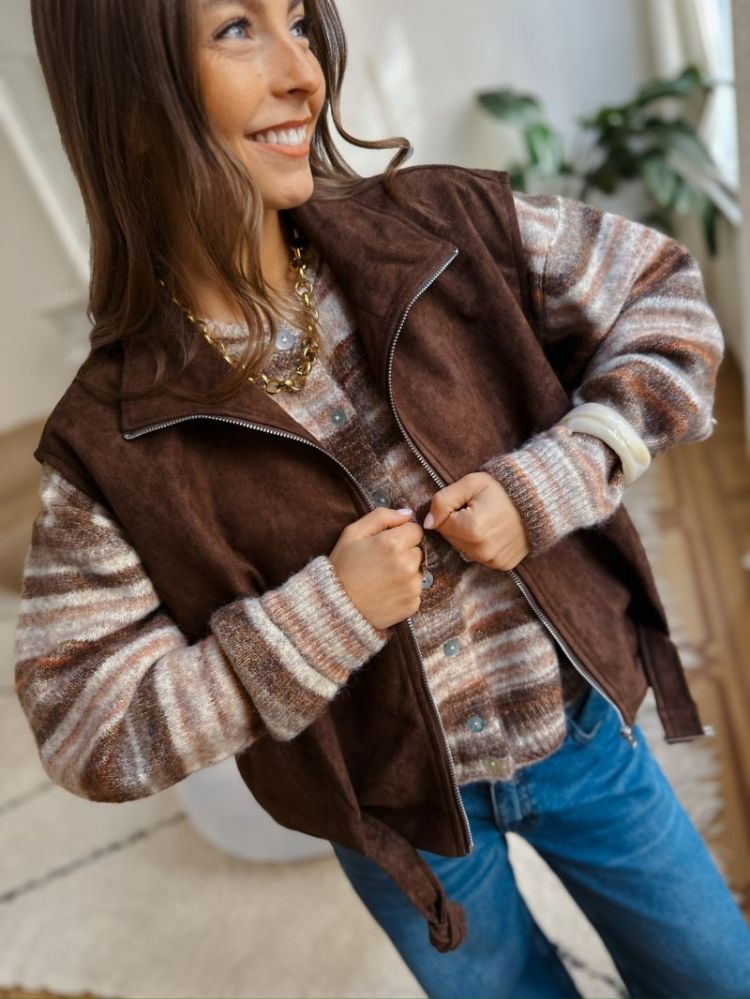  MARRON