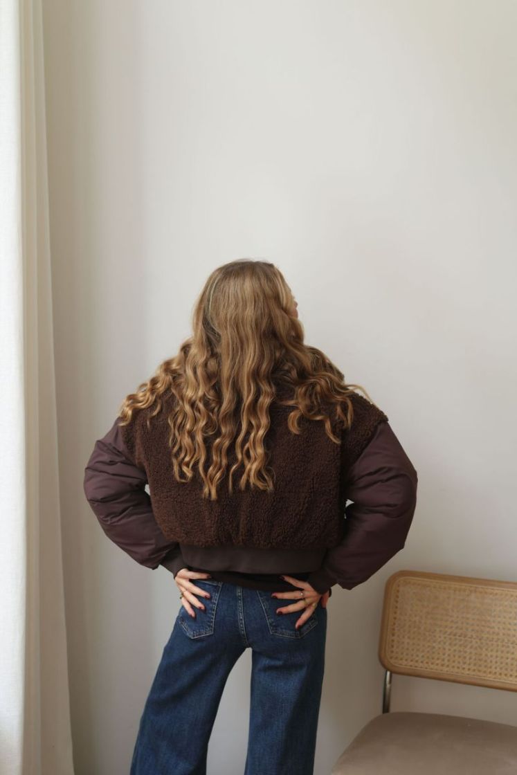 MARRON