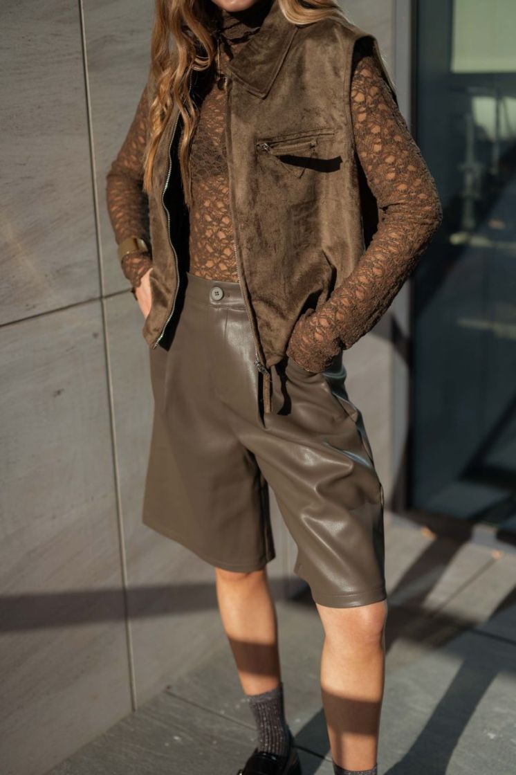  MARRON