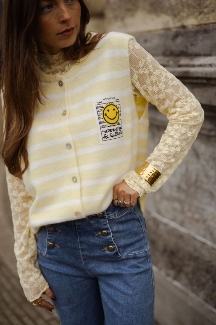  JAUNE