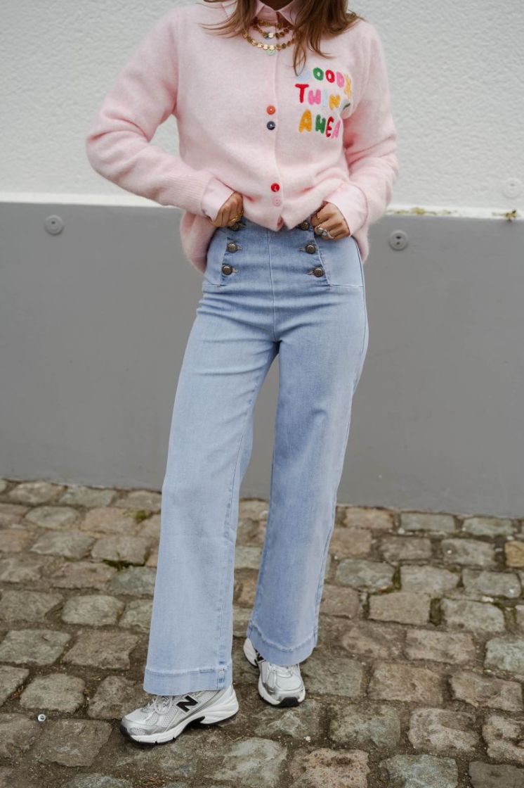  DENIM