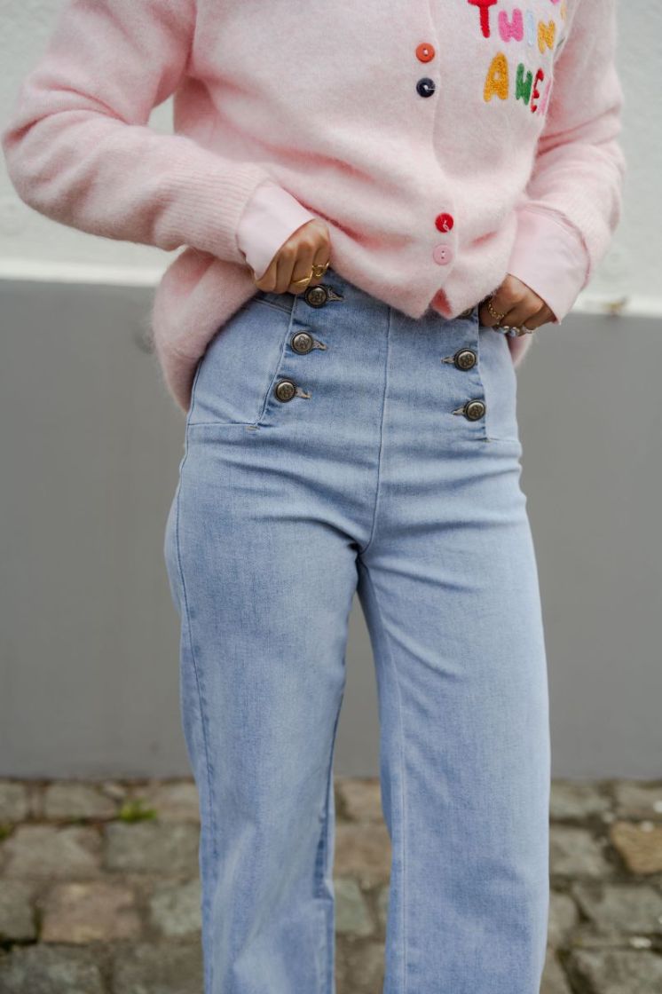  DENIM