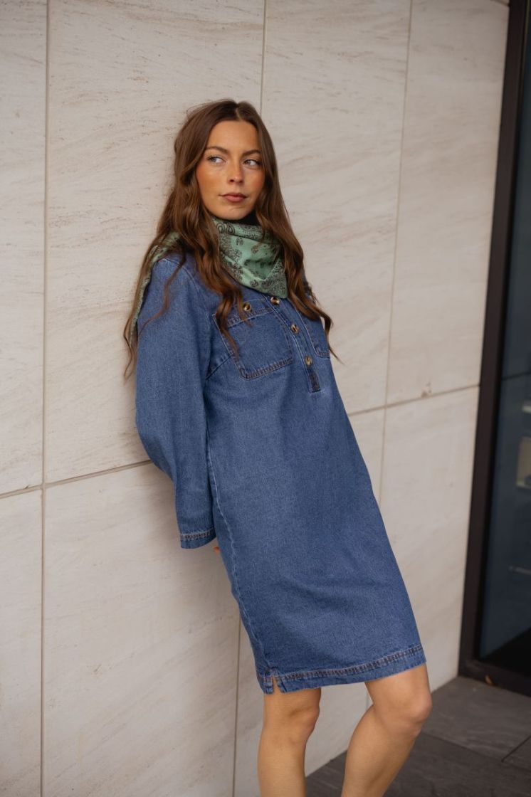  DENIM