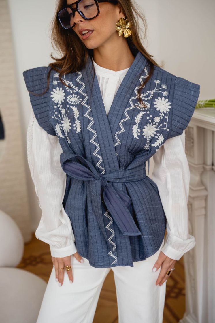  BLEU JEAN
