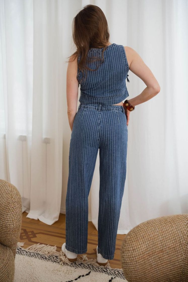  BLEU