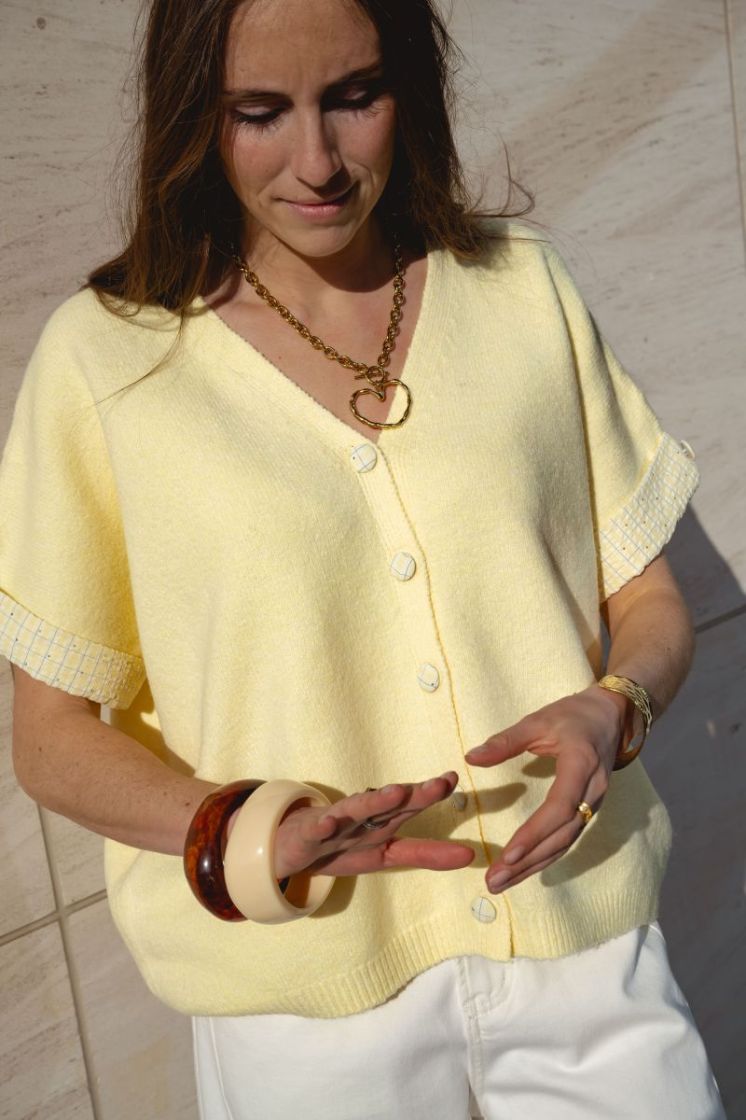  JAUNE