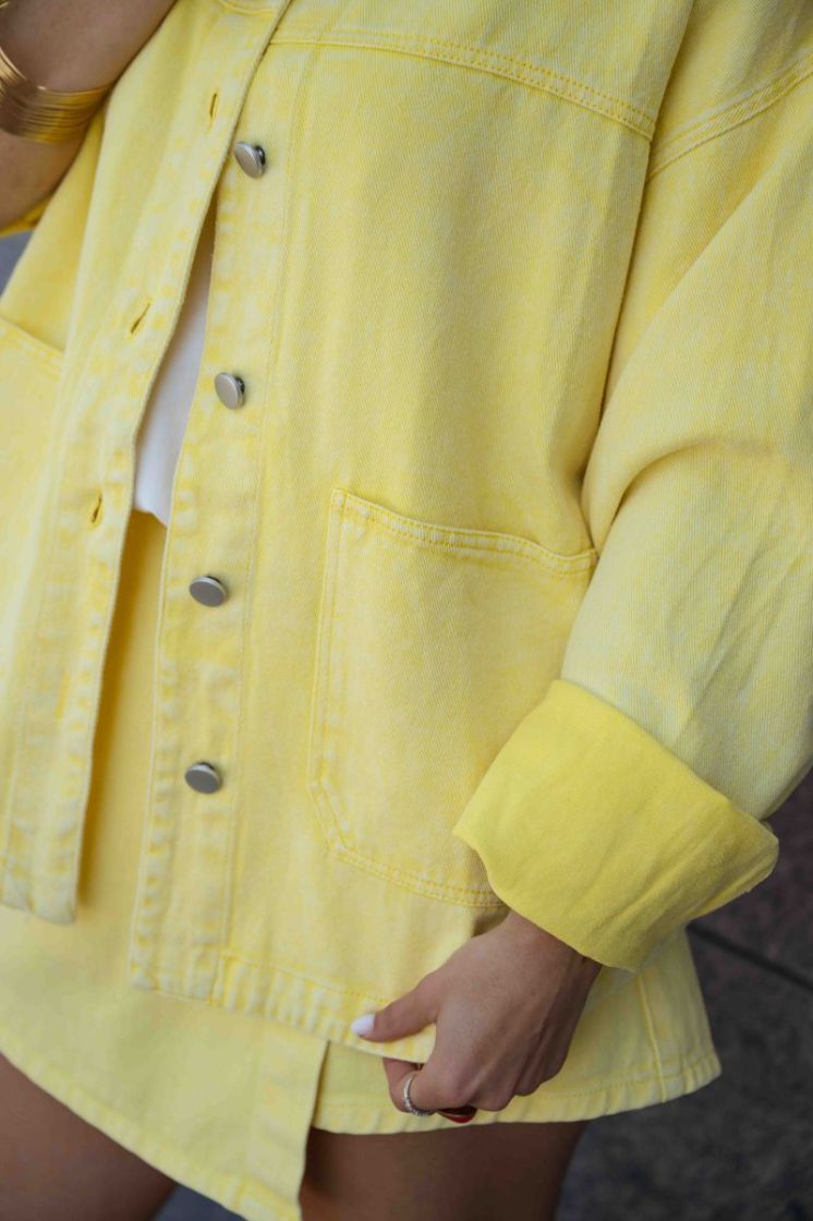  JAUNE