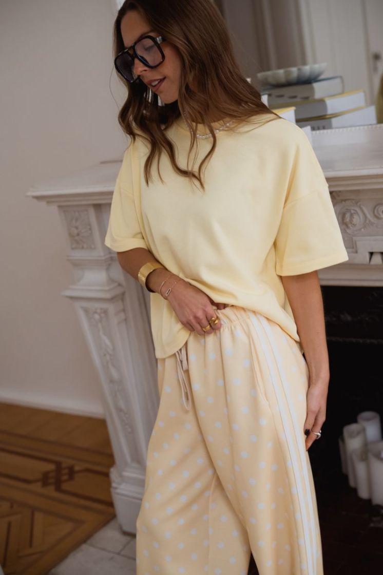  JAUNE