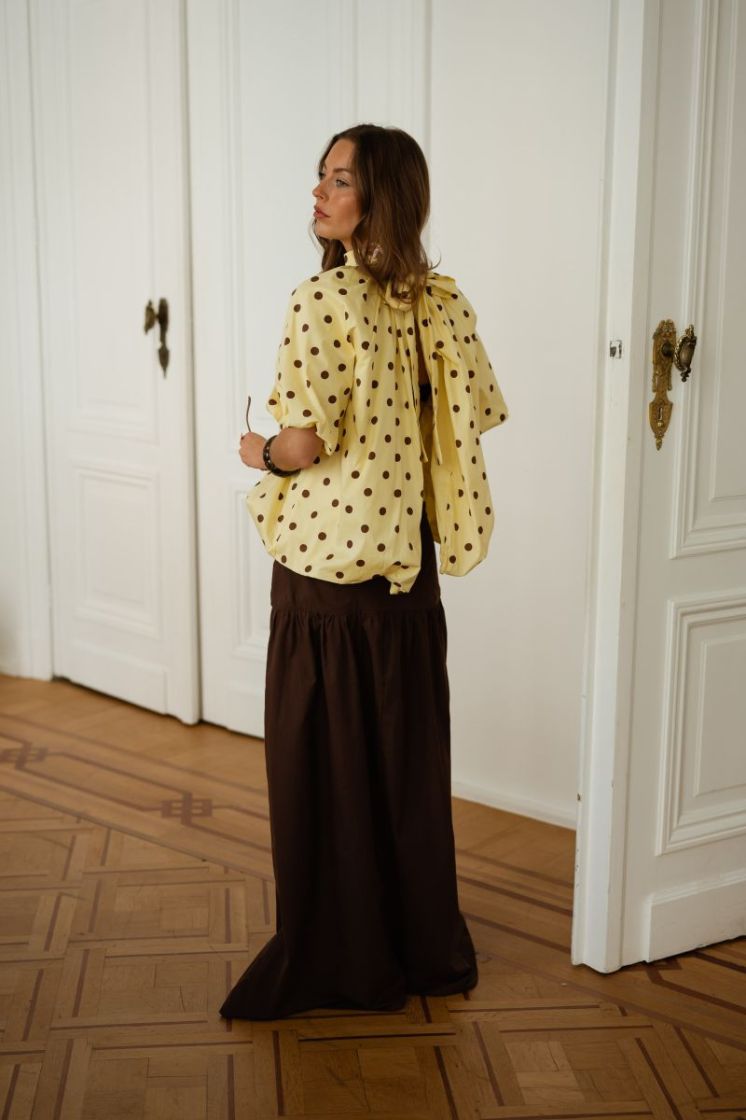  JAUNE