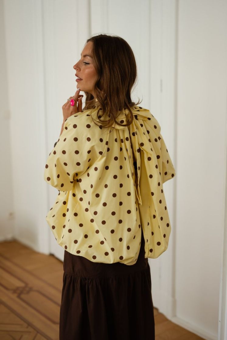  JAUNE