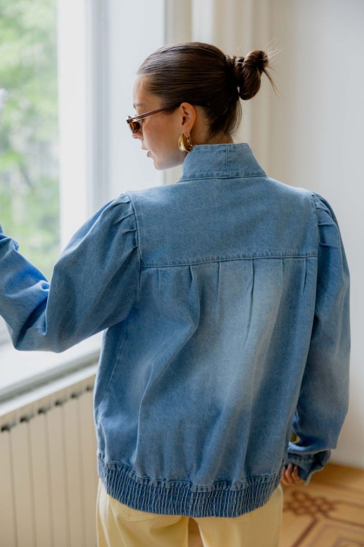  BLEU JEAN
