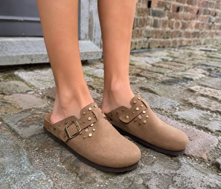  TAUPE