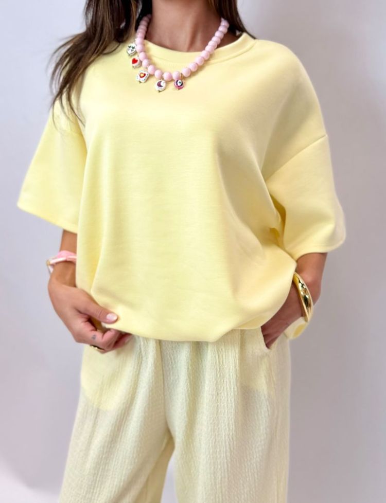 JAUNE