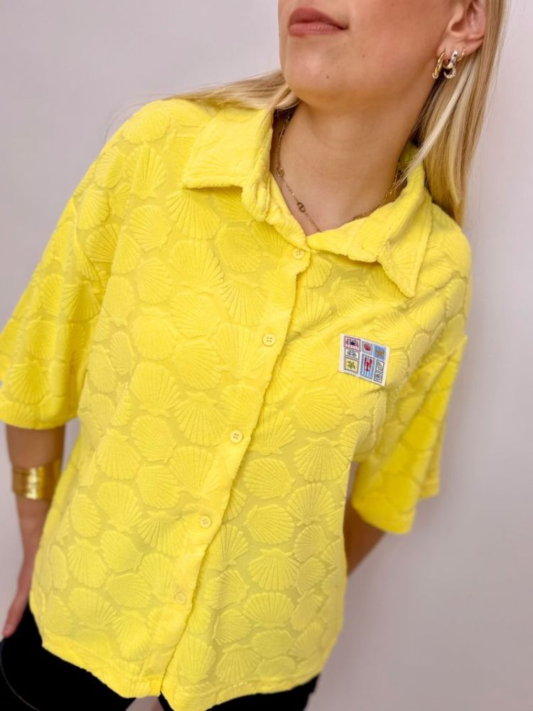  JAUNE