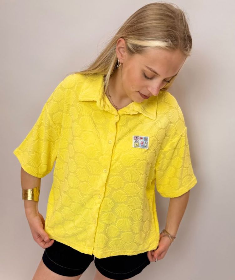  JAUNE