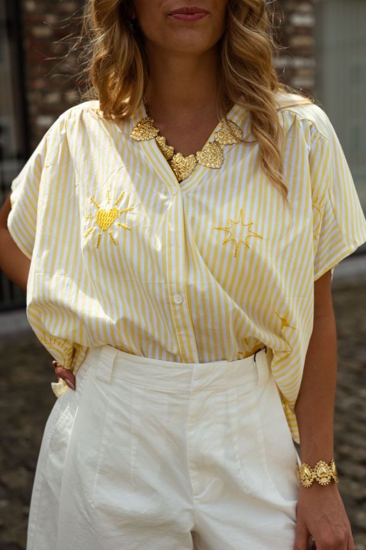  JAUNE