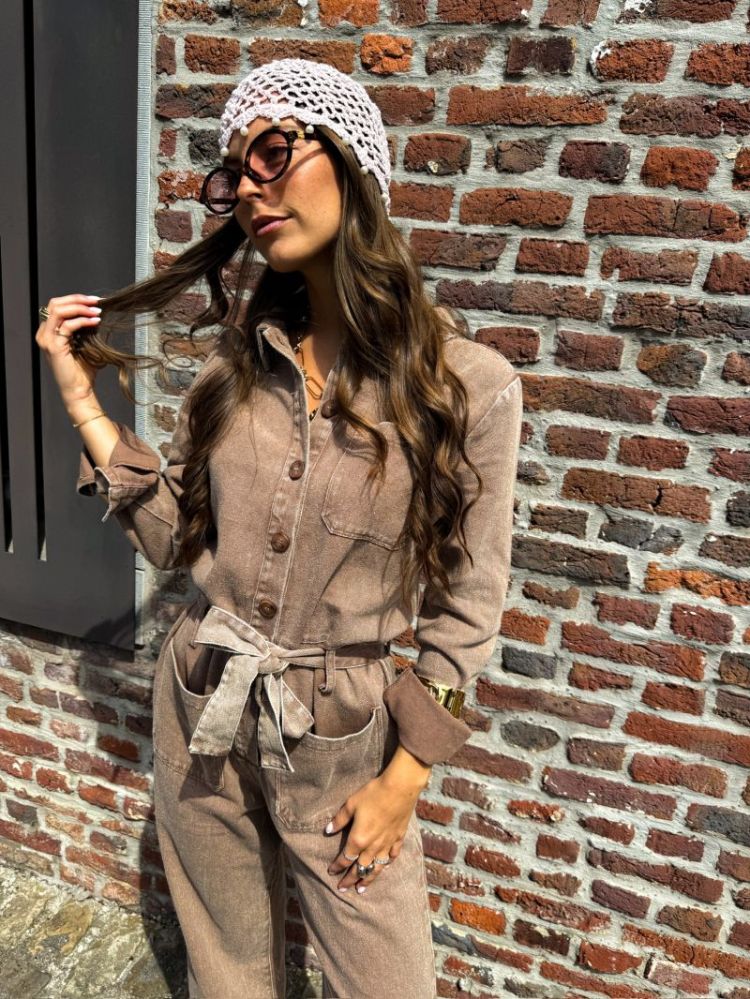 TAUPE