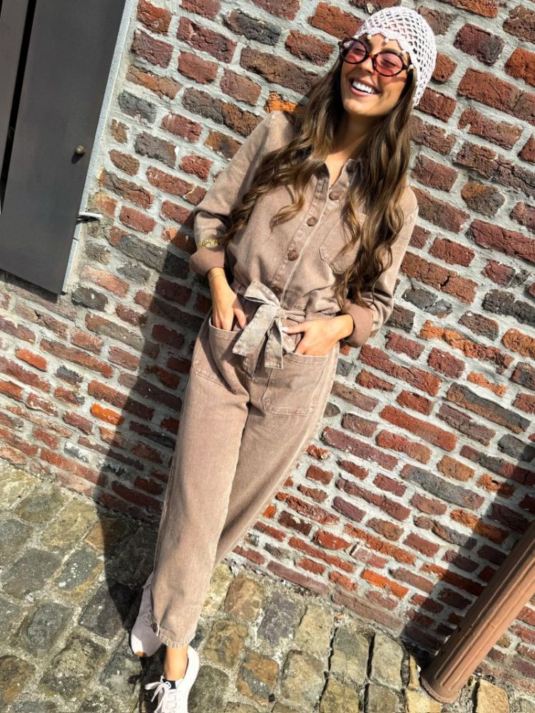 TAUPE