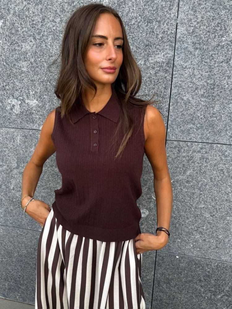 MARRON