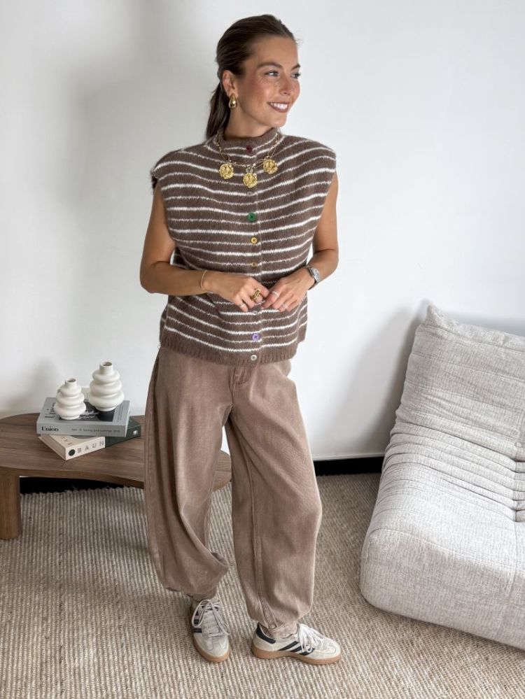 TAUPE