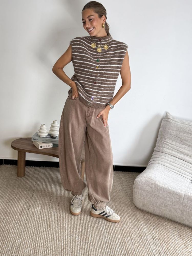 TAUPE