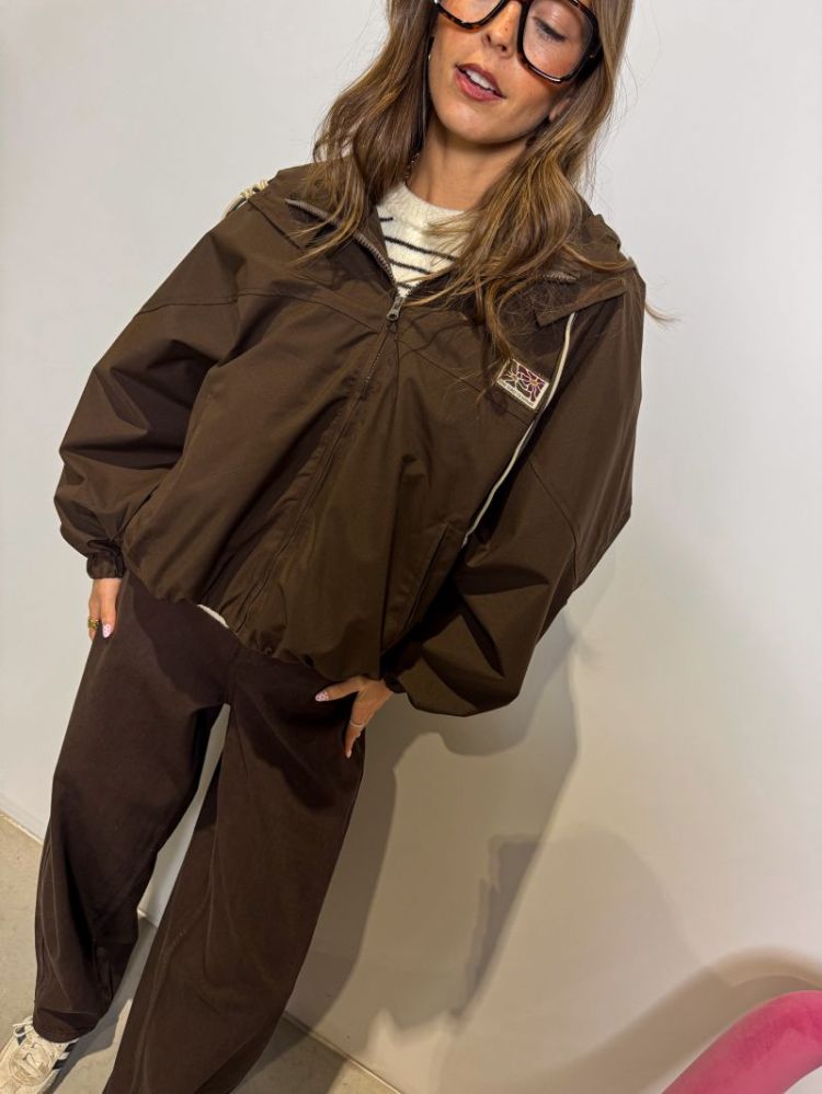 MARRON